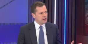 Peter Mandelson: Robert Jenrick declara o Trabalhismo ‘acabado’ sob Keir Starmer.