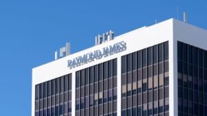 RayJay contrata chefe de estratégia para apoiar a expansão da ETF Biz