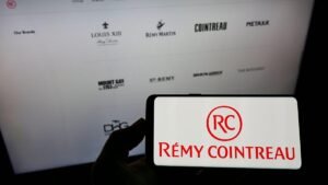 Remy Cointero lança uma estratégia de crescimento de três anos, uma mudança na liderança
