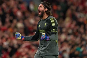 Rumores sussurram: Alisson deixará o futuro do Liverpool nas mãos do clube