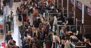 Tempos de espera da TSA: Tempos de espera da TSA: As filas de segurança nos aeroportos ainda são longas nos EUA? Aqui está o que os viajantes precisam saber