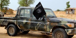 Um grupo islâmico matou dezenas de cristãos e incendiou uma igreja num terrível ataque terrorista na Nigéria