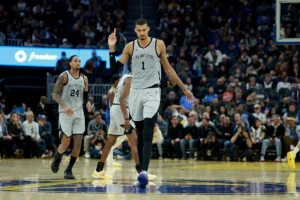 Victor Wembanyama reforça caso de MVP com jogo de 41 pontos e recebe muitos elogios de Steve Kerr: ‘Ele é brilhante’