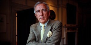 Village green está à venda por £ 17 milhões apenas três décadas depois que o chefe da Ryanair o comprou