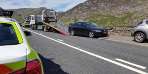 Visitantes do ponto turístico britânico emitiram um alerta de evacuação “significativo” antes do fim de semana de Páscoa