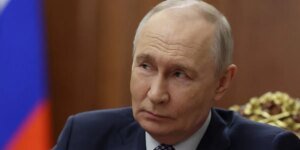 Vladimir Putin anunciou um cessar-fogo temporário de 32 horas na Ucrânia