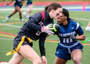 Vote na jogadora da semana de futebol americano feminino de Michigan