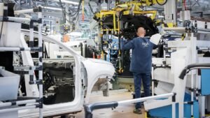 A ambiciosa renovação da Stellantis à sombra da explosão energética da Ford