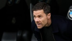 Alonso acredita em ‘grande talento’ e ‘enorme potencial’ no Chelsea