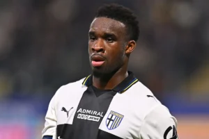 Aston Villa contrata o Tottenham para o meio-campista belga: eles precisam do jogador?
