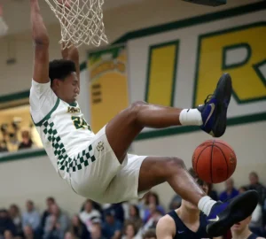 Basquete de Wisconsin aprende os cinco primeiros, data de compromisso de Donovan Davis