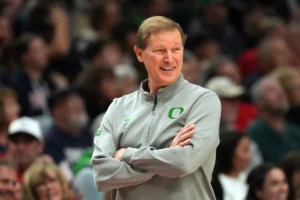 Como será a escalação inicial do basquete masculino do Oregon em 2026?