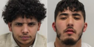 Dois argelinos presos após perseguir pontos turísticos e tentar roubar um relógio de £ 15.000