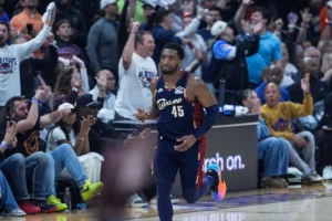 Donovan Mitchell reduz a liderança do Pistons no jogo 4, série de empates do Cavs