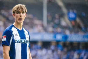 Eichhorn, adolescente do Hertha, no radar do Liverpool em meio à corrida de transferências