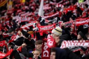 Escalações confirmadas: HSV x SC Freiburg