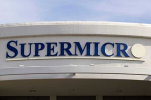 Estoque da Super Micro Computer: estimativas e classificações de analistas