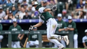 Ezequiel Tovar comete uma ‘contravenção’ de beisebol no Coors Field