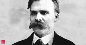 Friedrich Nietzsche: Uma citação do lendário filósofo alemão Friedrich Nietzsche: “Não estou chateado por você ter mentido para mim, estou chateado… – Lições inspiradoras sobre relacionamentos, honestidade, compreensão, construção de confiança ao longo dos anos, o autor mais conhecido divide em segundos em insights profundos sobre a natureza humana.