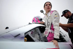 Katherine Legge iniciará a segunda etapa da histórica tentativa de ‘Duplo’ a partir de 37º, depois que a qualificação da Coca-Cola 600 foi interrompida pela chuva