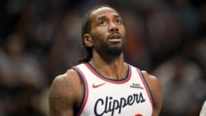 Kawhi Leonard, do Clippers, surgiu como uma opção de troca, mas o número 1 deve mudar isso. 5 escolhas
