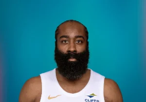 Kenny Atkinson pensando em colocar James Harden no banco: Não, ele é um dos nossos melhores defensores nos playoffs, eu confio nele