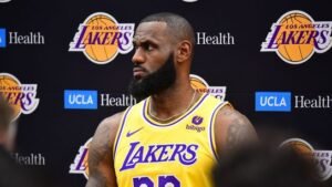 LeBron é o assunto de amanhã após a vitória do Lakers, enquanto os oddsmakers veem a possível saída de Lois Angeles