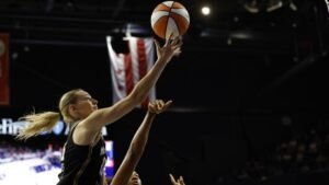 Marine Johannes, do Liberty, precisa que os fãs da WNBA assistam ao basquete de uma maneira diferente