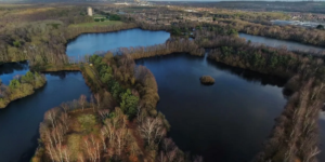 Mergulhadores da polícia encontraram o corpo de Declan Sawyer, de 15 anos, em um lago perigoso após uma extensa busca