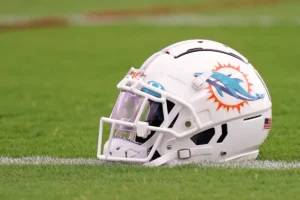 Miami Dolphins é solicitado a adicionar jogador do Pro Bowl do time dos playoffs