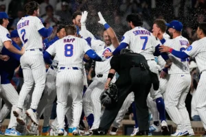 Michael Conforto marcou em apuros enquanto os Cubs se recuperavam no dia 9 para uma vitória por 5-4 sobre os Reds