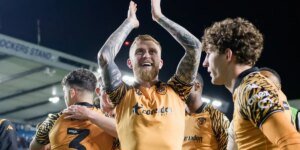 O caos nas bilheterias do Hull City se aprofunda enquanto o Southampton corre o risco de ser expulso dos play-offs