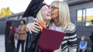 O custo médio da faculdade em 2026 (e como pagá-la)