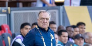 O ex-técnico da Premier League, de 78 anos, tornou-se o técnico mais velho da história da Copa do Mundo
