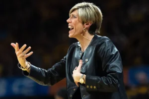 O portal de transferência de basquete feminino de Iowa tem como alvo as 12 grandes escolas