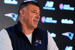 O técnico do Patriots, Mike Vrabel, fez uma rara declaração sobre sua esposa em meio ao escândalo de Dianna Russini