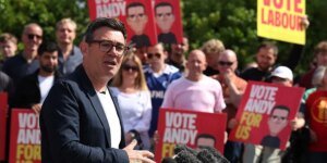 Os trabalhistas abandonaram uma conspiração para sabotar a coroação de Andy Burnham como primeiro-ministro