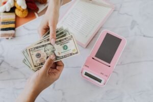 Plataforma de cadeia de suprimentos financeiros Fidelity National Information Services (FIS) selecionada pela Glencore para plano de US$ 2,55 bilhões