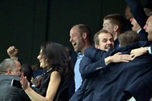 Príncipe William reflete sobre a vitória ‘um pouco surreal’ do Aston Villa Europa League em Istambul