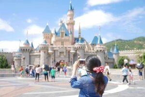 Qual é o preço-alvo dos analistas de Wall Street para as ações da Walt Disney?
