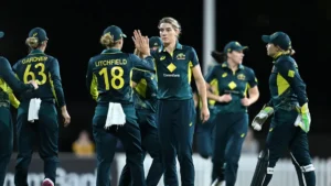 Sophie Molineux liderará a eliminação de Darcie Brown pela Austrália na Copa do Mundo Feminina T20 de 2026