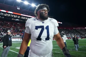 Técnico do Ravens OL impressionado com a mentalidade do armador novato Vega Ioane