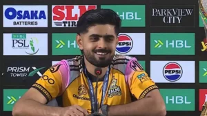 ‘Teenon me khelunga’: Babar Azam encerra debate sobre formato após conquista do título do PSL – Assista