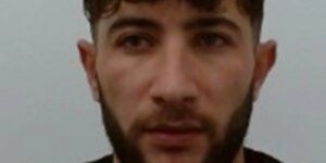 Um residente de um hotel de asilo sírio foi considerado culpado de agredir sexualmente duas mulheres em Falkirk