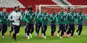 Viagem da África do Sul para a Copa do Mundo adiada dias antes do primeiro jogo devido a problemas de visto: ‘Constrangedor!’