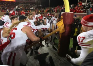 Wisconsin x Minnesota foi eleita uma das 15 principais rivalidades do futebol universitário