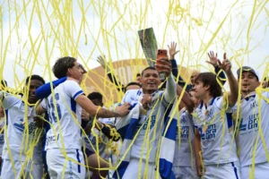 Chapecoense briga, mas Avaí vence e decide Copa Sul-Sudeste
