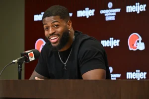 Jared Verse não pretende ocupar o lugar deixado por Myles Garrett após a troca dos Browns: ‘Meu trabalho é ser o melhor que posso ser’