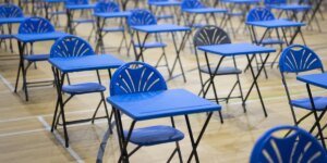 Mais de 19.000 estudantes furiosos assinam petição alegando que o exame de matemática de nível A era muito difícil