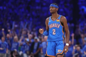 O GM do Thunder, Sam Presti, lançou uma longa defesa de Shai Gilgeous-Alexander: ‘Ele está jogando contra 6 pessoas. Ele tem 5 zagueiros, e o 6º zagueiro é das redes sociais’